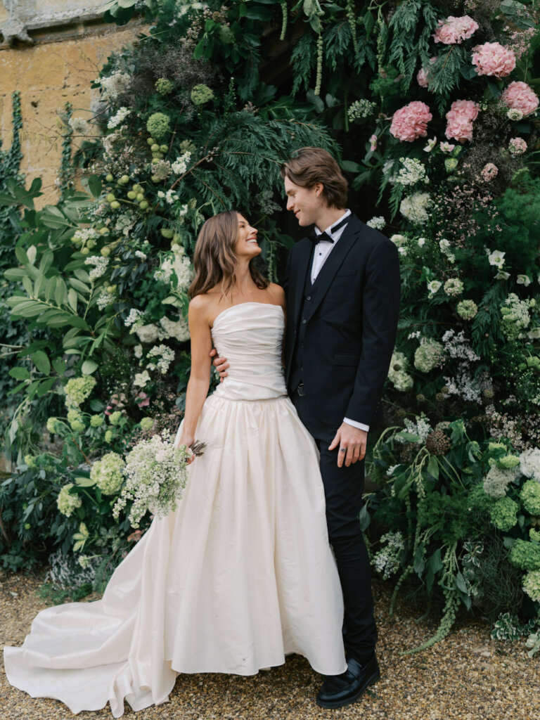 Stylish wedding couple captured at Sudeley Castle by SL Photo and Film